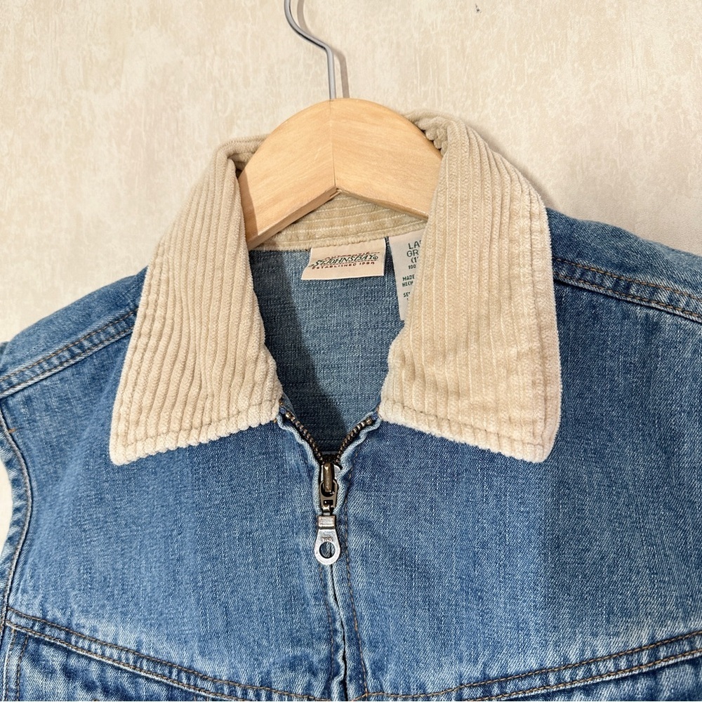 St. John’s Bay Women’s Vintage Denim Vest Corduroy Collar Full Zip Barncore L - Picture 3 of 12